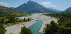Αλβανικό δικαστήριο σταμάτησε την κατασκευή του ΥΗΣ στον Αώο