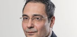 Εισαγωγή του Target Model στην Ελληνική αγορά ηλεκτρικής ενέργειας: Τα μείζονα νομικά και οικονομικά διακυβεύματα