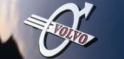 Volvo: Μελέτες για οδόστρωμα ηλεκτροκίνητων αυτοκινήτων