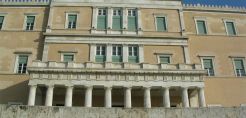 Στο Α' Θερινό Τμήμα της Βουλής "πάει" το δημοψήφισμα για τη ΔΕΗ
