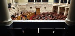 ΣΥΡΙΖΑ: Ερώτηση για τον φόρο χρήσης πλαστικής σακούλας 