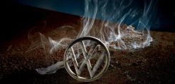 DW: Η βαριά σκιά του σκανδάλου της VW