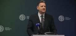 Μέχρι το τέλος του 2024 το ενιαίο τιμολόγιο ρεύματος - Έκτακτη ενίσχυση σε ευάλωτους έως και 480 ευρώ ανά τρίμηνο - Αναλυτικά τα μέτρα του ΥΠΕΝ