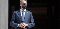 Με έμφαση στην ενέργεια και τις κατασκευές η επίσκεψη Μητσοτάκη στη Λιβύη