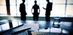 Πώς ενισχύονται επιχειρήσεις και εργαζόμενοι που έχουν πληγεί από την πανδημία Covid-19