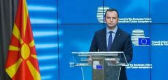 O ΥΠΕΞ της Βόρειας Μακεδονίας συναντήθηκε με επιχειρηματικούς φορείς, ενόψει της επίσκεψής του στην Αθήνα