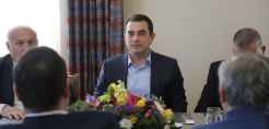 Σκρέκας στο συνέδριο της ΝΔ: Η Ελλάδα βασικός πυλώνας στήριξης της ενεργειακής ασφάλειας της ΝΑ Ευρώπης
