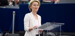 Η Ούρσουλα φον ντερ Λάιεν εξελέγη νέα πρόεδρος της Ευρωπαϊκής Επιτροπής
