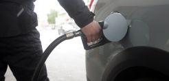 Την τέταρτη ακριβότερη αμόλυβδη βενζίνη πληρώνει ο Έλληνας καταναλωτής