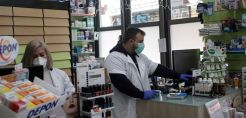 Ποια καταστήματα παραμένουν ανοιχτά και ποια κλείνουν από σήμερα