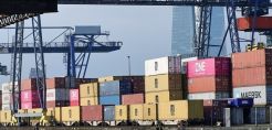 Συμφωνία ΕΕ-ΗΠΑ: το Ευρωκοινοβούλιο θέτει όρους στη μείωση δασμών στα αμερικανικά προϊόντα