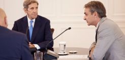 Συνάντηση Μητσοτάκη - Τζ. Κέρι: Αναβάθμιση της συνεργασίας για την αντιμετώπιση της κλιματικής κρίσης - Διεθνής Διάσκεψη το 2024 στην Ελλάδα