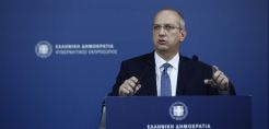 Οικονόμου: Ο κ. Τσίπρας «πήγε για μαλλί και βγήκε κουρεμένος»