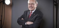 Στο Warren Buffett 40,1 εκατ. μετοχές της Exxon Mobil