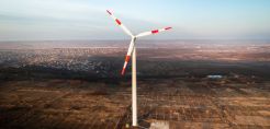 Bloomberg: Τα δύσκολα οικονομικά της παγκόσμιας πράσινης μετάβασης