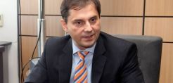 Μια ιστορία δυσκολιών, αποτυχιών και συνεχούς αντίστασης