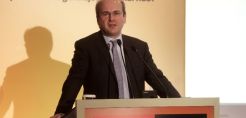 Χατζηδάκης: Η Ελλάδα σε ιδανική θέση για να γίνει κόμβος μεταφορών και ενέργειας