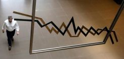 ΕΛΣΤΑΤ: Ύφεση 15,2% παρουσίασε το β' τρίμηνο εφέτος η ελληνική οικονομία