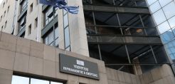 Απόδειξη και όχι τιμολόγιο στα βενζινάδικα κάτω από 300 ευρώ