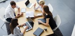 ΕΕ: Οι ΑΠΕ ξεπέρασαν το πετρέλαιο στην τελική κατανάλωση ενέργειας των υπηρεσιών το 2022