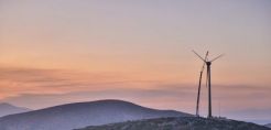 ΔΕΔΔΗΕ: Πρώτες χορηγήσεις μη δεσμευτικών προσφορών σύνδεσης για υβριδικά έργα ΑΠΕ στα μη διασυνδεδεμένα νησιά