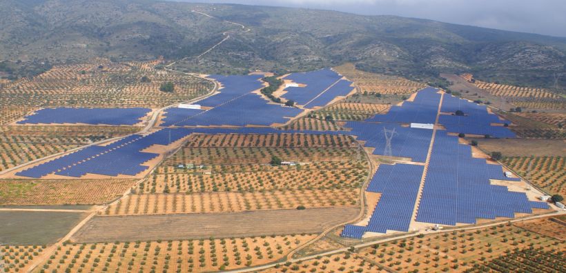 Στην Κίνα ψάχνει χρηματοδότηση η ΔΕΗ για το φωτοβολταικό της Μεγαλόπολης...