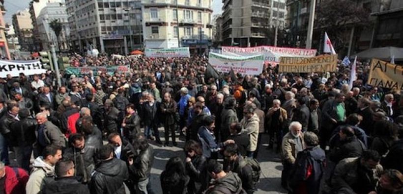 Διαμαρτυρία της ΕΑΣ Αγρινίου για τα φ/β στο ΥΠΕΚΑ και ΥΠΑΑΤ