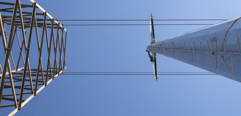 Προτεραιότητες έργων ΑΠΕ στον ΑΔΜΗΕ: «Κούρεμα» ισχύος ανά αίτηση, πλαφόν ανά κατηγορία - Ωφελημένα τα έργα κοντά στα σύνορα, οι στρατηγικές επενδύσεις και οι σταθμοί με PPAs