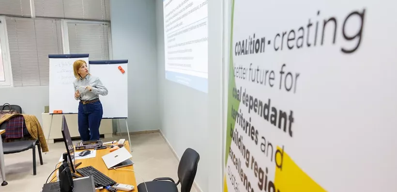 Ηλεκτροκίνηση, Αποθήκευση ενέργειας και Ψηφιακές Εργαλειοθήκες για την Ενεργειακή Μετάβαση τα 3 νέα δωρεάν εκπαιδευτικά σεμινάρια από το Coalition