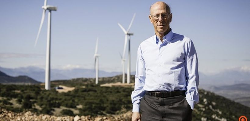 Ποιος είναι ο Έλληνας πίσω από το quot;πράσινο dealquot; της χρονιάς