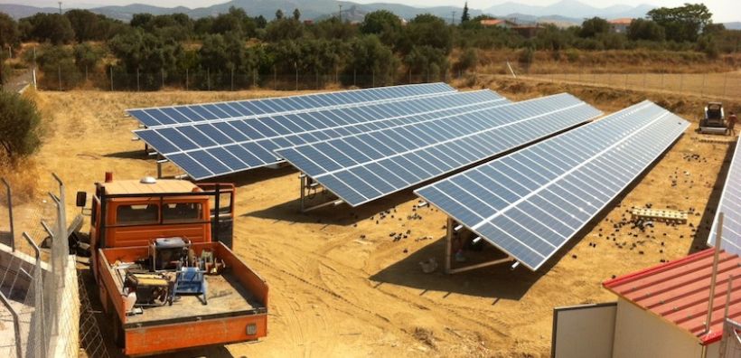 Σε νέα μονάδα κατασκευής φωτοβολταϊκών στοιχείων στο Βαθύ Αυλίδας επενδύει η Exxolar 