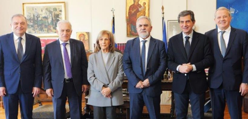 Ο Λεωνίδας Μπακούρας βραβεύτηκε για τη συμβολή του στον ενεργειακό και βιομηχανικό μετασχηματισμό της χώρας