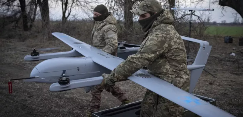Επίθεση ουκρανικού drone σε σταθμό άντλησης πετρελαίου και αποθήκη πυραύλων στη Ρωσία