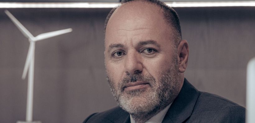Η χώρα έχει κουραστεί από ασκήσεις επί χάρτου – Δεν μπορεί το επιχειρείν στις ΑΠΕ να είναι κατακριτέο