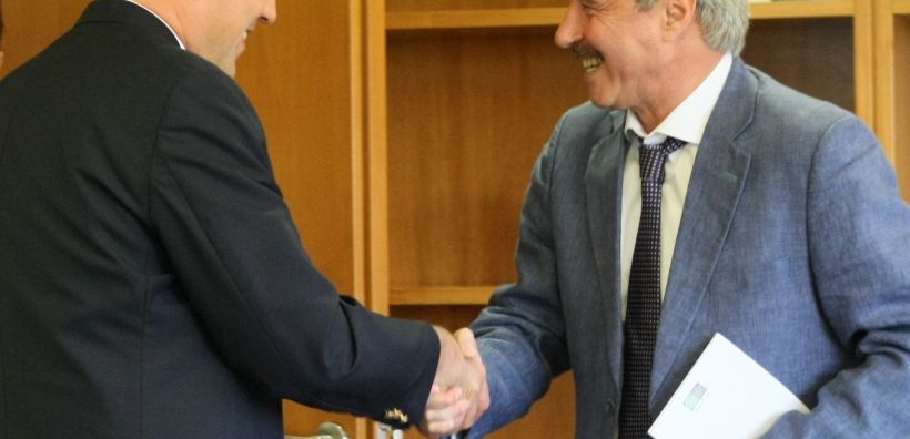 Συνάντηση Μανιάτη με τον Τούρκο Πρέσβη