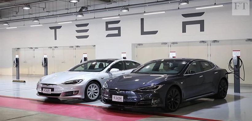 Πτώση 64% στις πωλήσεις Model 3 της Tesla στην Κίνα