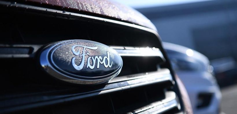 Xαλαρώνει την πολιτική ηλεκτροκίνησης η Ford