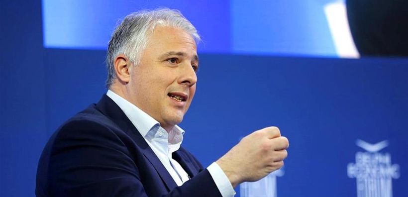 Καραμούζης: Οι προκλήσεις των ΑΠΕ δημιουργούν τραπεζικό ρίσκο και μειώνουν την ελκυστικότητα των επενδύσεων