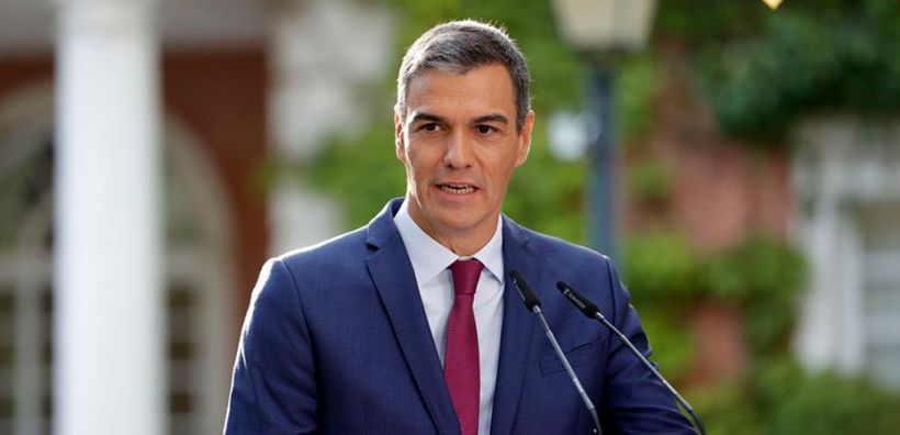 Σάντσεθ: «Ιστορικό λάθος» η απόφαση της Κομισιόν για τα βενζινοκίνητα οχήματα