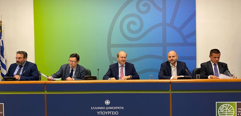 Χατζηδάκης: Στο Μάτι θα μπει μια τάξη - Ό,τι είπαμε το κάναμε