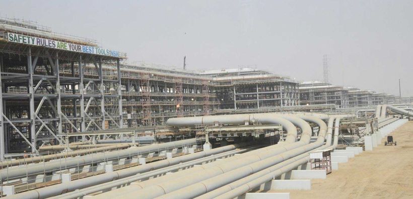 Εκτός λειτουργίας το διυλιστήριο της Saudi Aramco στο Τζαζάν, μετά από πλήγμα των Χούθι