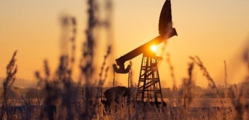 OPEC+: «Σφιχτή» ισορροπία προσφοράς – ζήτησης πετρελαίου το 2026, κόντρα στα σενάρια υπερπροσφοράς