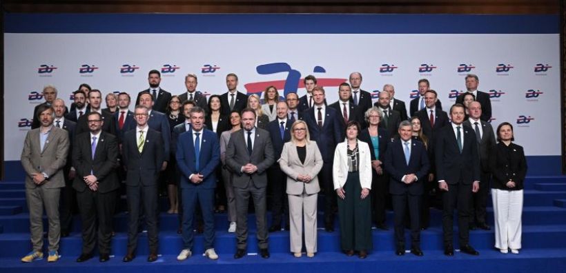 Τσάφος: Η ενεργειακή ασφάλεια στο επίκεντρο της συνόδου υπουργών ενέργειας στη Βαρσοβία - Συνάντηση με το Γάλλο υπουργό για τη χρηματοδότηση των δικτύων