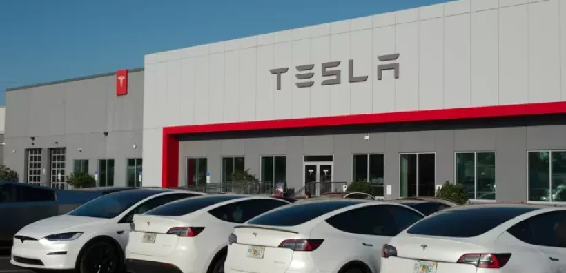  Tesla: Το 41% των οδηγών ηλ. αυτοκινήτων παγκοσμίως θα απέφευγε το αυτοκίνητο του Μασκ για πολιτικούς λόγους 