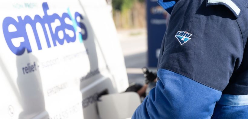 Η ελίν επεκτείνει τη συνεργασία της με την Emfasis Non-Profit για τη στήριξη των πληγέντων στη Θεσσαλία