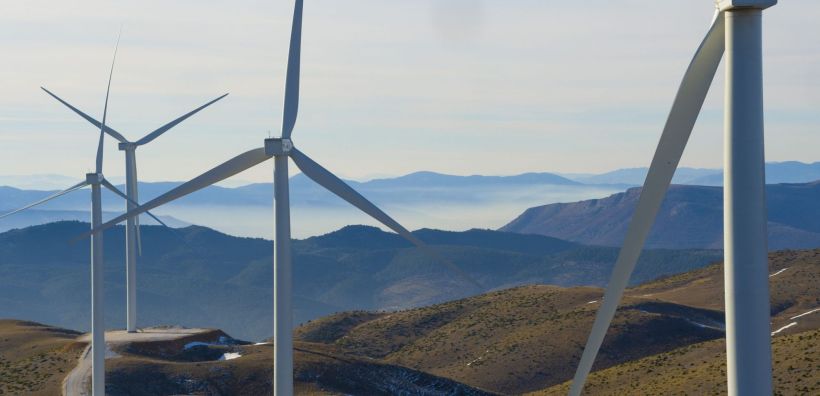 Συνεχίζονται και σήμερα οι υψηλές πτήσεις των ΑΠΕ με έως και 10.700 MW παραγωγής