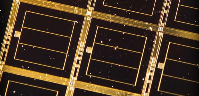 Τα φωτοβολταϊκά υπερυψηλής απόδοσης της NASA φιλοδοξεί "να φέρει στη Γη" αμερικανικό εργαστήριο 