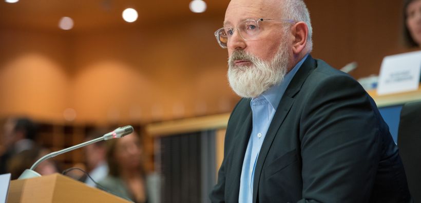 Τίμερμανς: Η εποχή των άφθονων και φθηνών ορυκτών καυσίμων ανήκει οριστικά στο παρελθόν