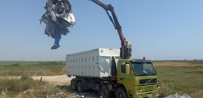 Πράξη ευθύνης από τη ΦΩΤΟΚΥΚΛΩΣΗ Α.Ε. -  Απομάκρυνση  φωτοβολταϊκών αποβλήτων από περιβαλλοντικά ευαίσθητη περιοχή στον Κορινό Πιερίας
