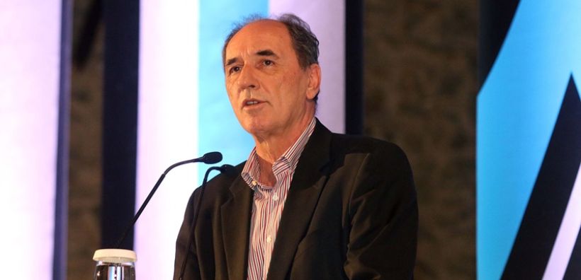 Σταθάκης: Η ανάπτυξη που θα βγάλει την οικονομία από την κρίση θα στηρίζεται στο ανθρώπινο δυναμικό της